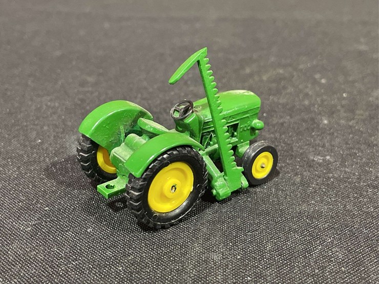 john-deere-64-image-5