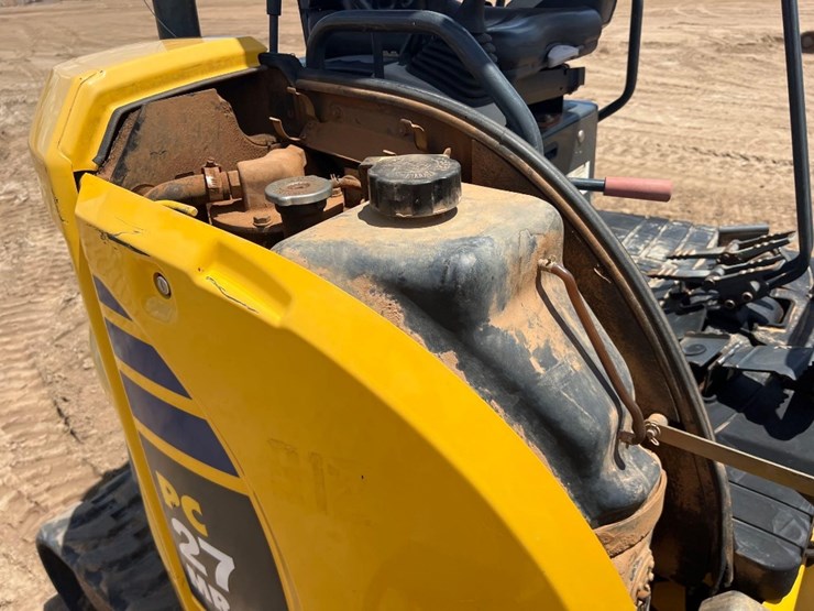 komatsu-pc27mr-2-image-26