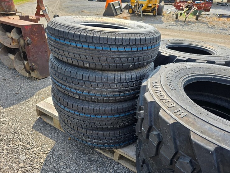 new-4-235/85r16-roadguider-trailer-tires-image-3