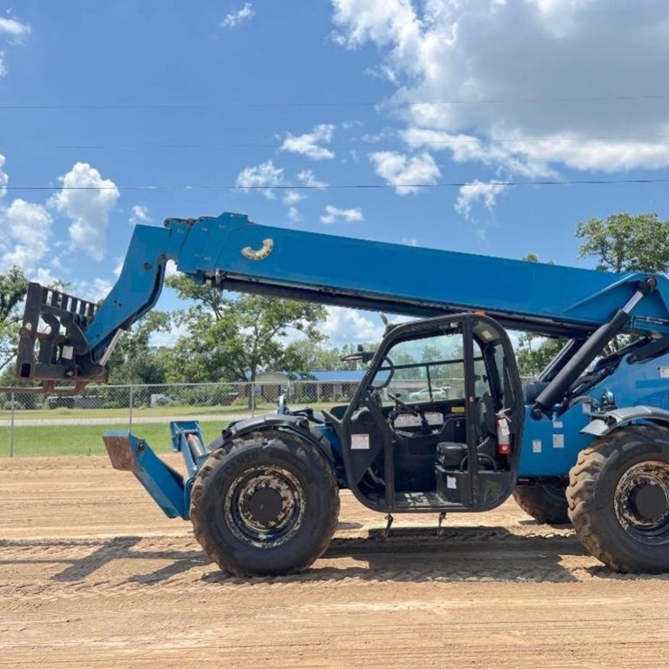 2016 GENIE GTH1056