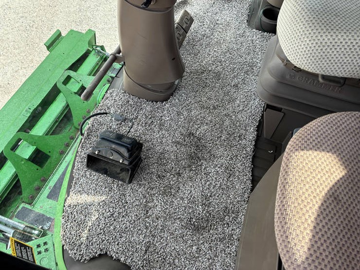 2017-john-deere-s680-image-101