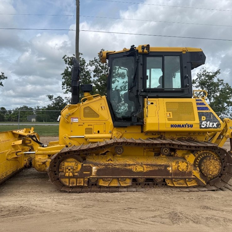 2021 KOMATSU D51EX-24