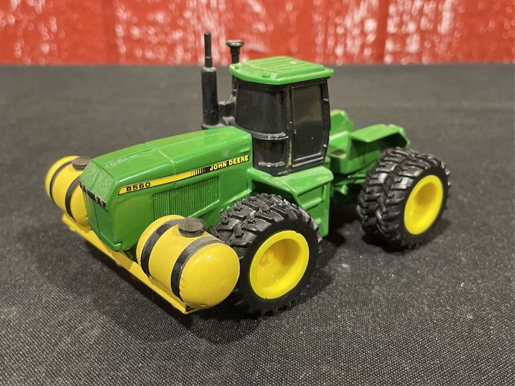 john-deere-8560-image-1