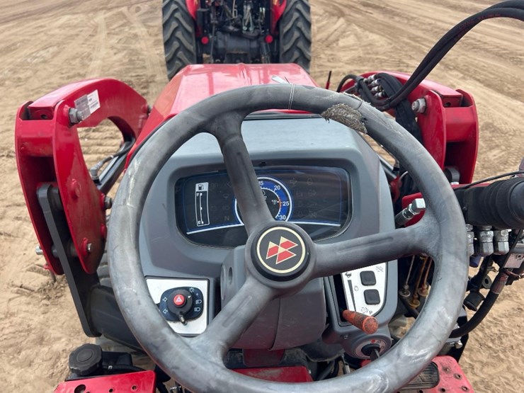 2022-massey-ferguson-1835e-image-27