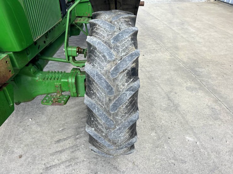 1990-john-deere-4455-image-48