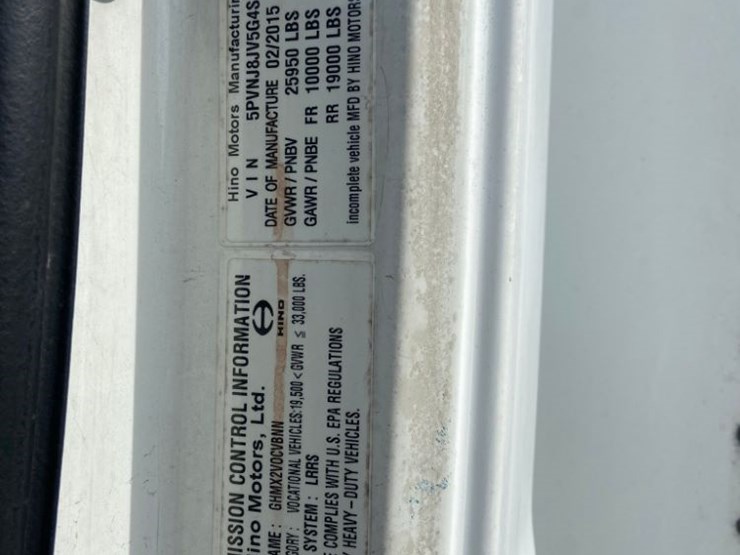 2016-hino-268-image-33