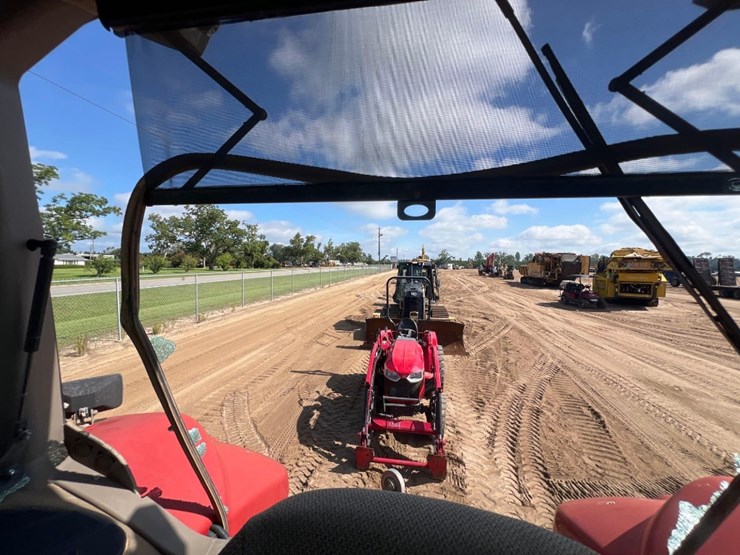 case-ih-magnum-180-image-28