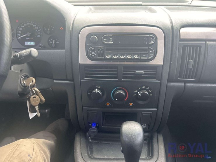 2004-jeep-grand-cherokee-image-14