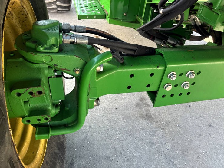 2013-john-deere-s690-image-43