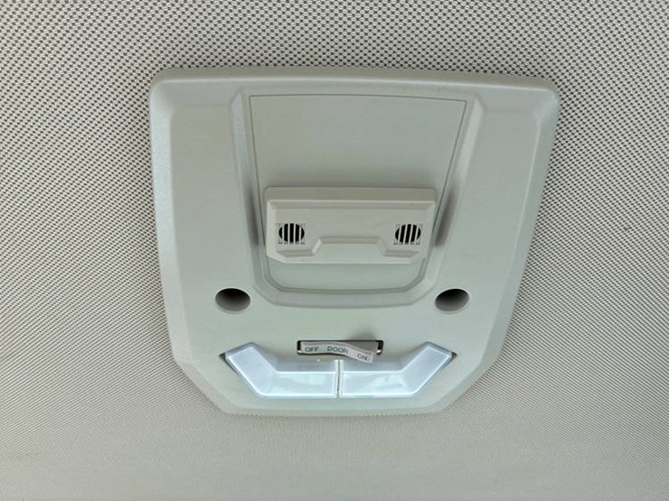 2021-john-deere-8rx-310-image-99