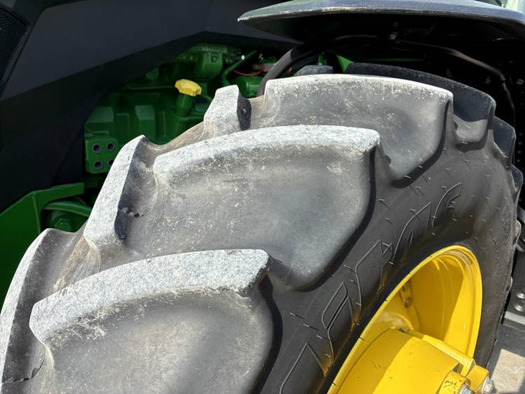 2022-john-deere-8r-310-image-54