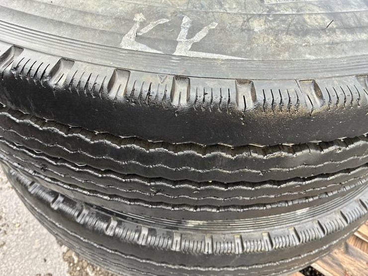 #113246-•-11.22.5-handcock-stoer-tires-image-5