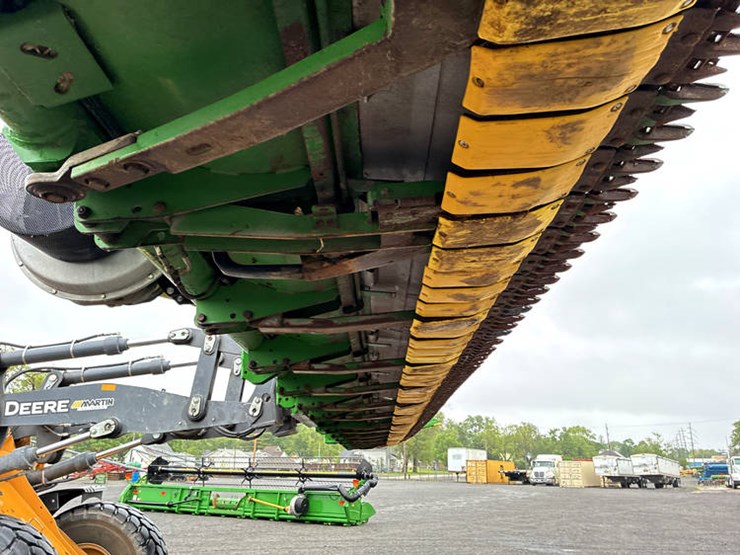 2013-john-deere-635f-image-36
