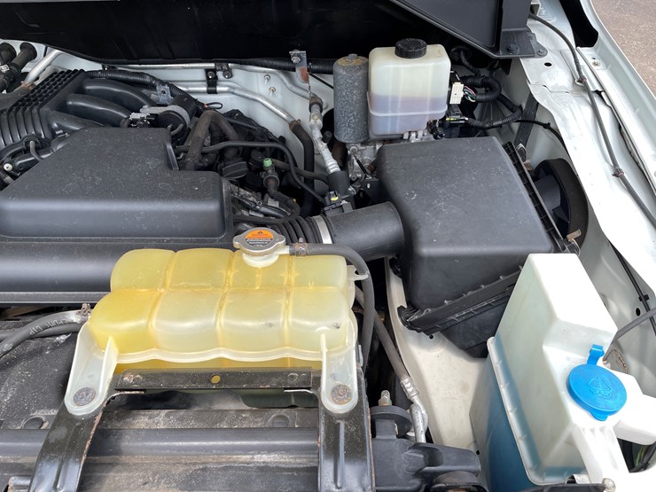 2013-nissan-nv2500-image-53