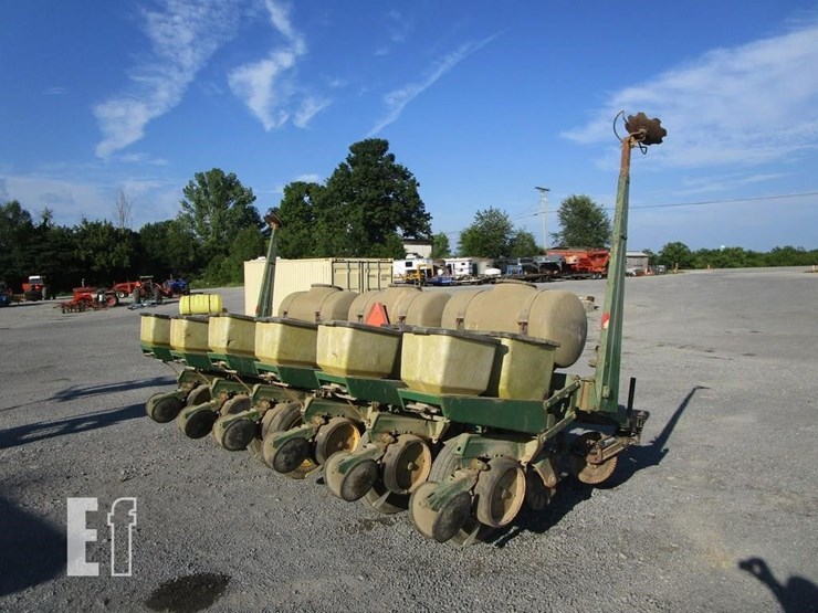 john-deere-7000-image-2