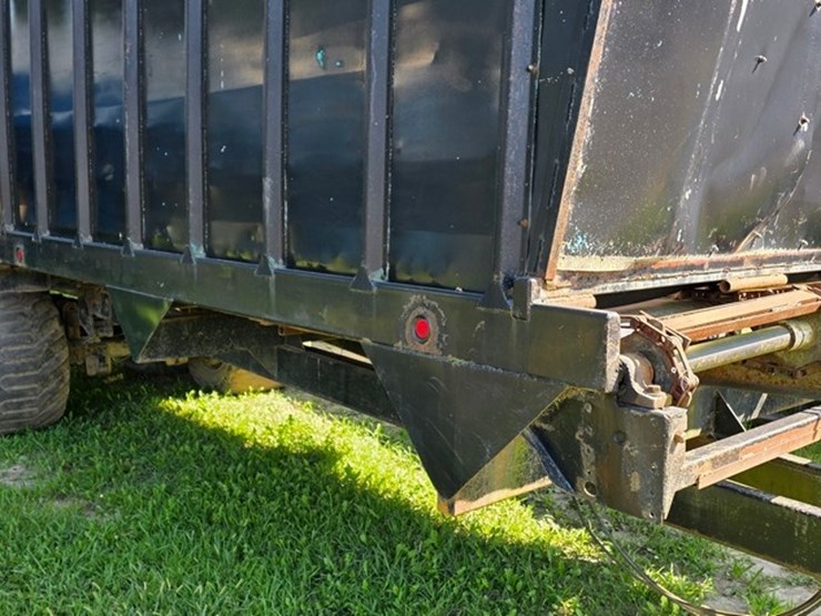 tandem-axle-silage-cart-image-6