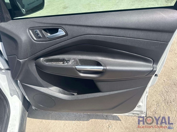 2016-ford-escape-image-26