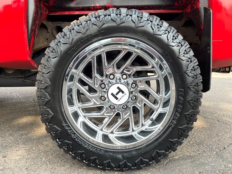 2012-gmc-2500-image-21
