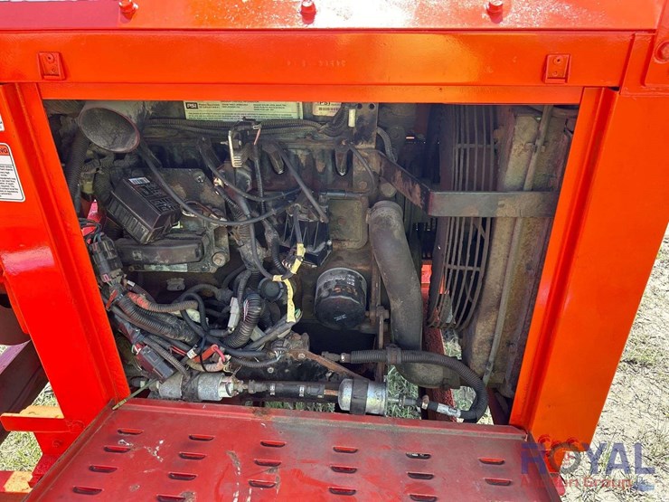2018-e-z-beever-m12r-towable-brush-chipper-image-7