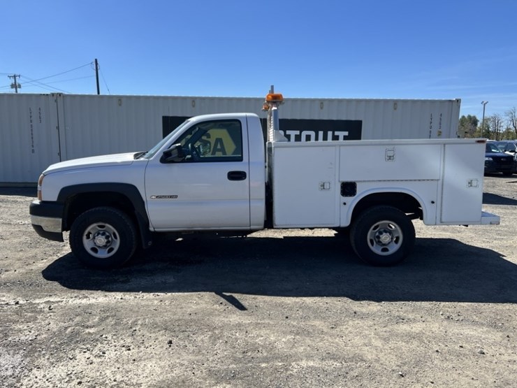2006-chevrolet-silverado-2500-image-7