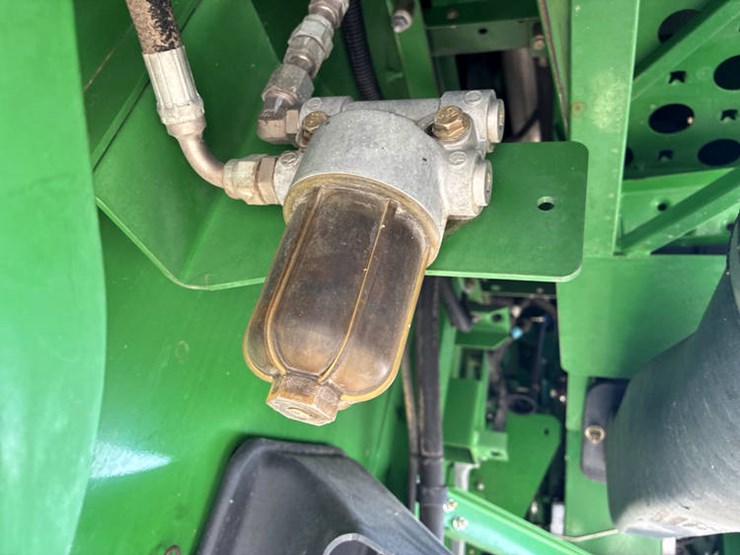 2013-john-deere-s690-image-77