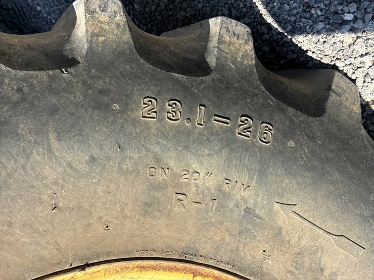 1981-john-deere-6620-image-32