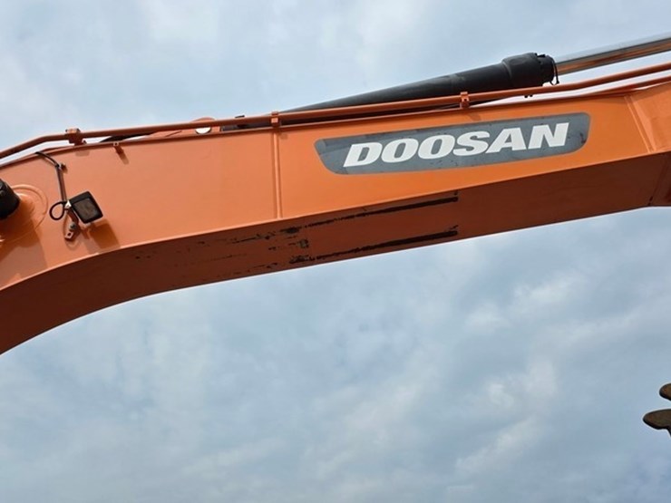 2019-doosan-dx225-lc-5-image-11