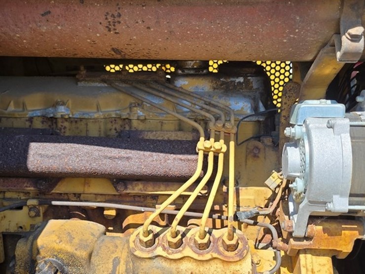 1977-caterpillar-910-image-39