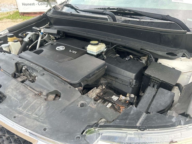 2013-nissan-pathfinder-image-15