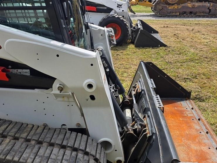 2023-bobcat-t770-image-9