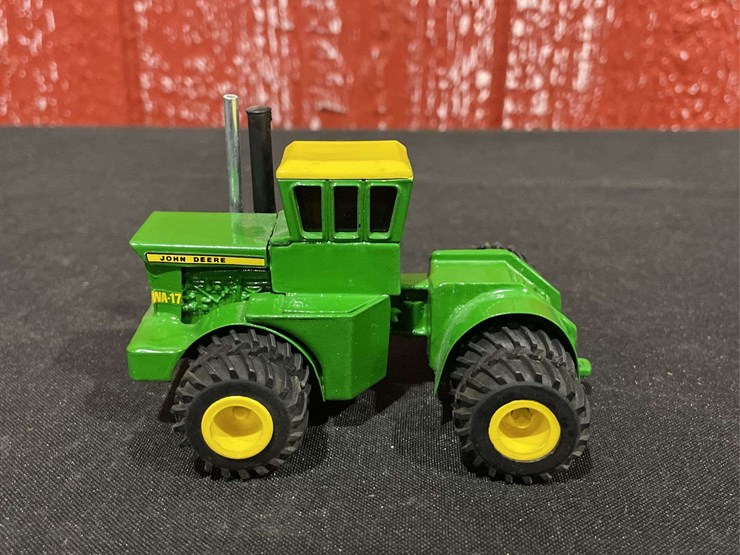 john-deere-64-image-2