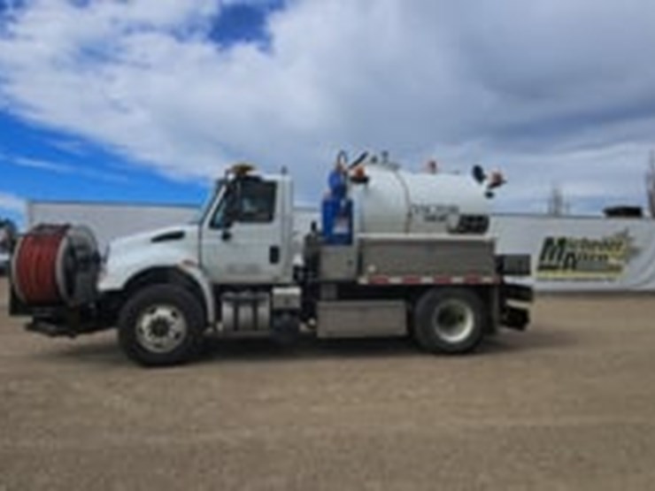 2017-international-workstar-7300-image-5