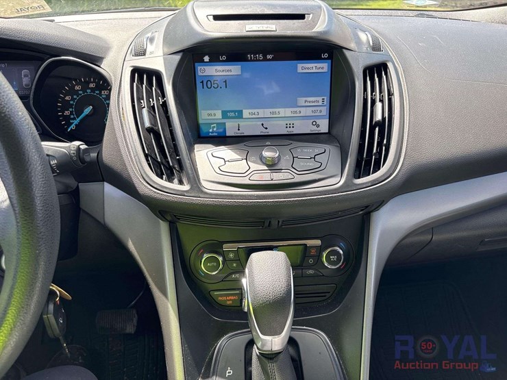 2016-ford-escape-se-image-15