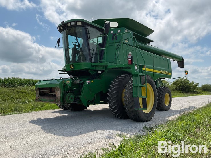 2004-john-deere-9760-sts-image-1