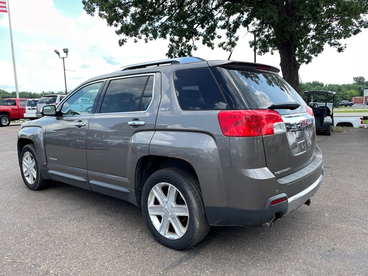 2010-gmc-terrain-slt-image-3