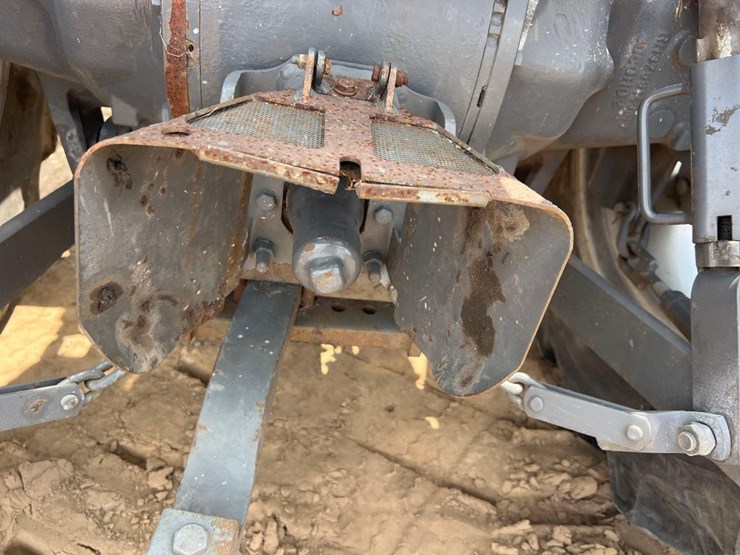 massey-ferguson-2615-image-15