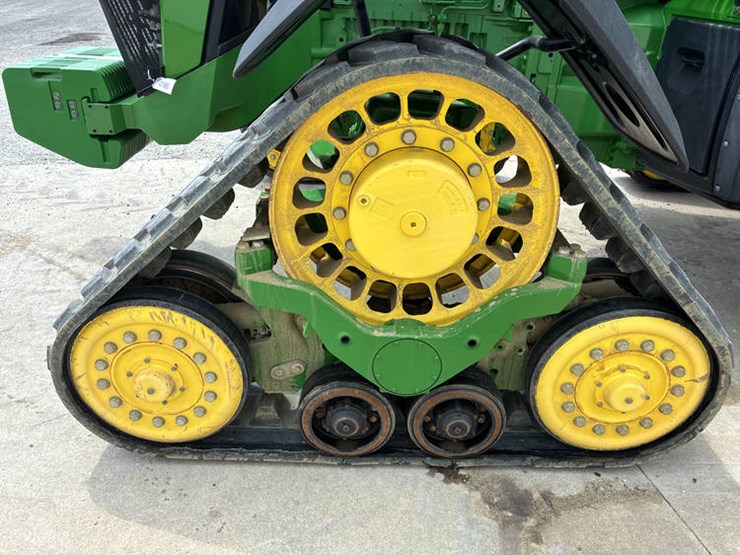 2021-john-deere-8rx-310-image-27