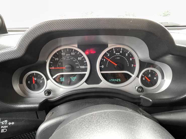 2007-jeep-wrangler-unlimited-sahara-image-66