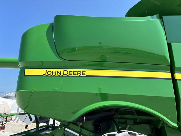 2013-john-deere-s690-image-25