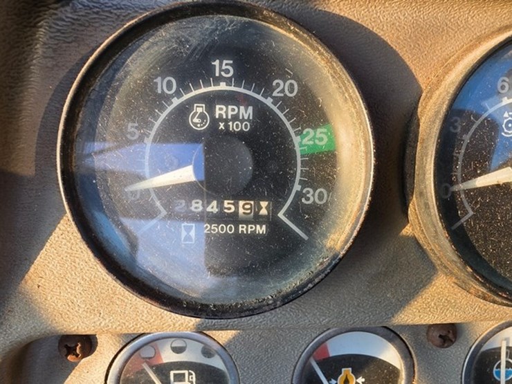 john-deere-4420-image-56