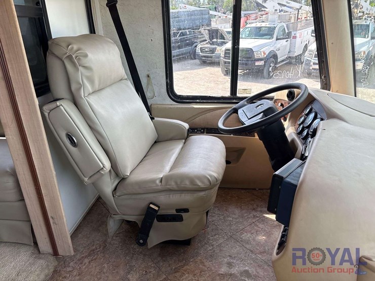 2002-kountry-star-motorhome-image-25