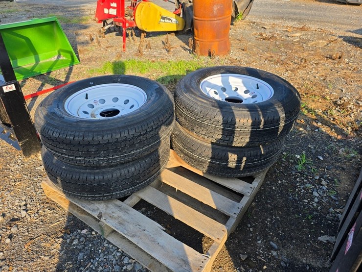 new-4-225/75r15-trailer-tires-&-rims-image-1