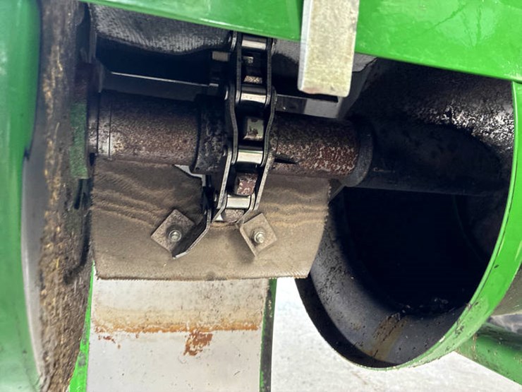 2015-john-deere-s680-image-96