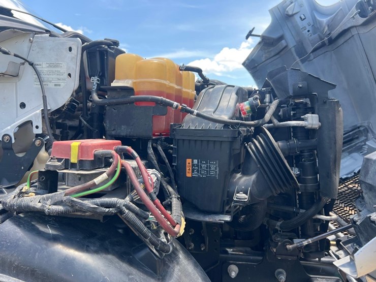 2017-ford-f750-image-11