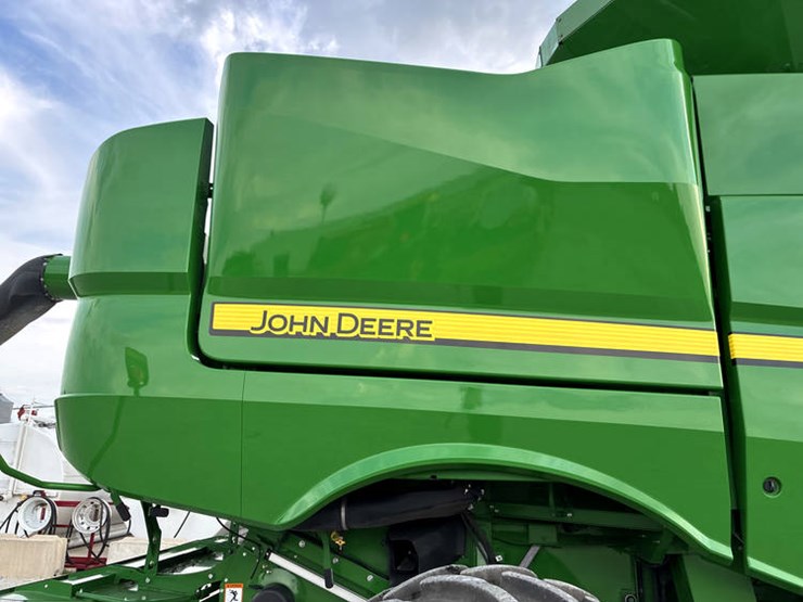 2015-john-deere-s680-image-29