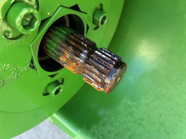 2013-john-deere-s670-image-10
