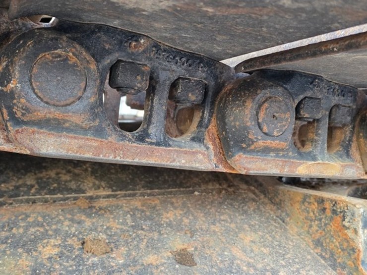 2013-deere-160g-lc-image-23