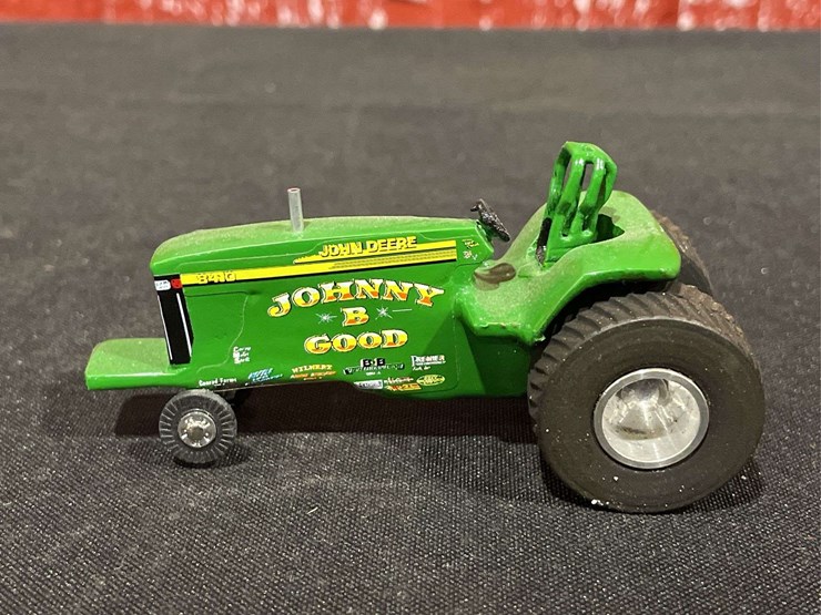 john-deere-8410-image-2