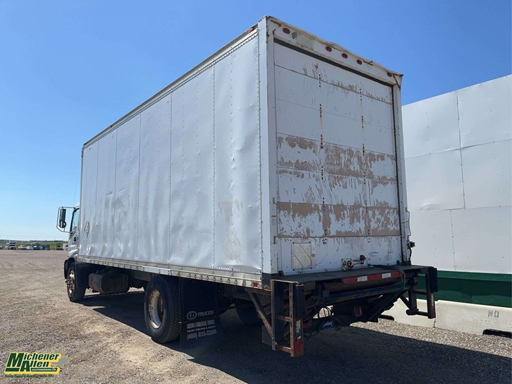 2007-chevrolet-t7500-image-9