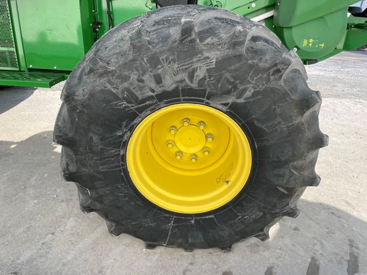 2017-john-deere-s680-image-42